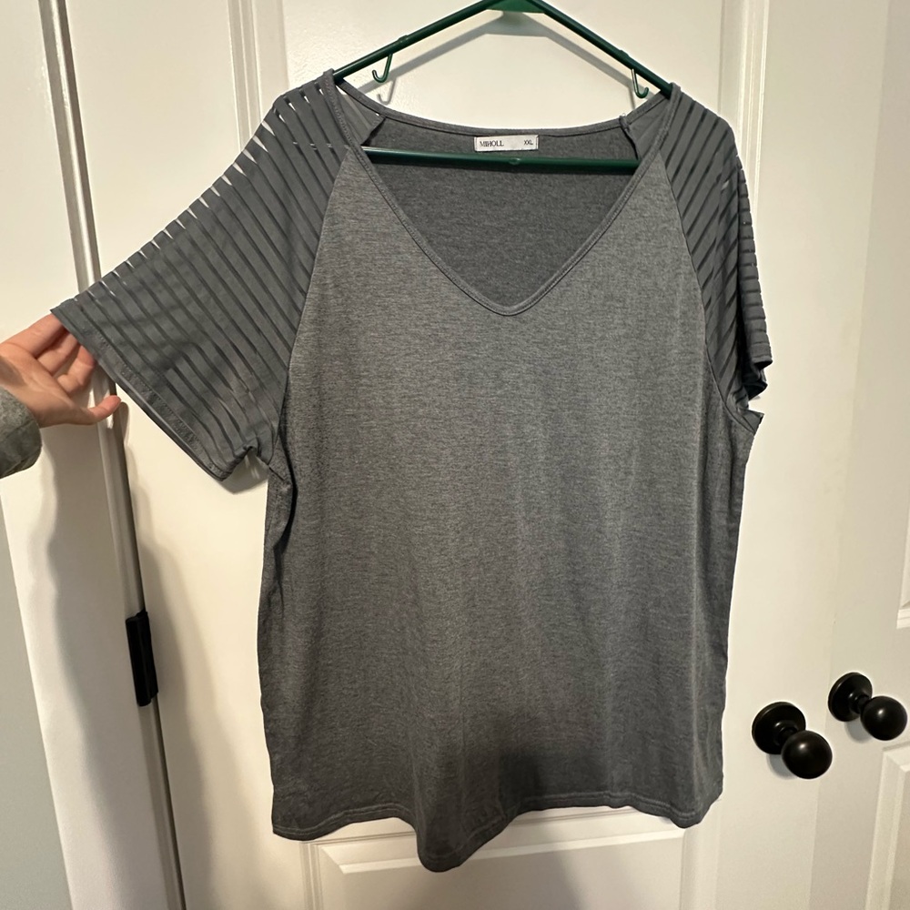 Heather Gray Short Sleeve V-Neck Striped Sleeves Tshirt Womens XXL Miholl
